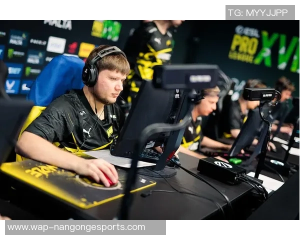 深入分析CSGO焦点TES战队的战术意识与团队协作策略